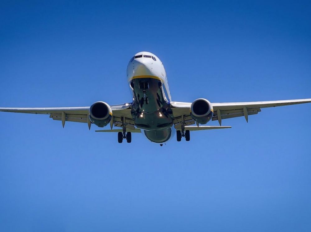 Responsive avion image